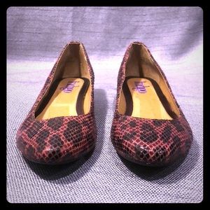 Clarks Indigo Flat Size 6